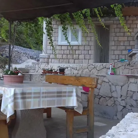 Feriehus House Rasohatica Tare
